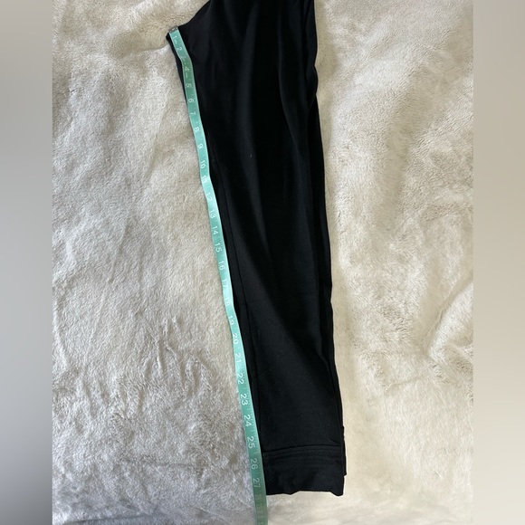 Victoria’s Secret Pink - Black Leggings - Picture 7 of 7